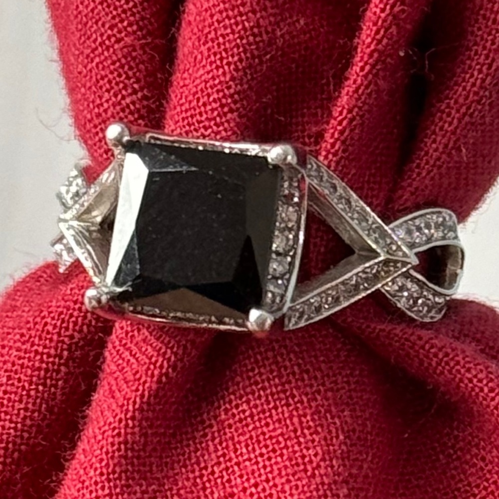 Onyx Marked Sterling Silver Ring